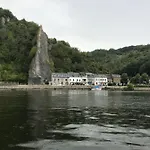 Pensjonat Au Rocher 3*