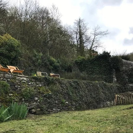 Au Rocher Maison d'hôtes *