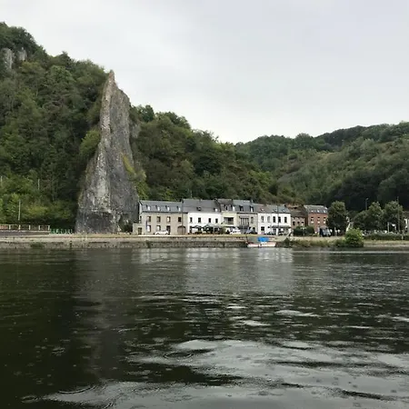 Konukevi Au Rocher *