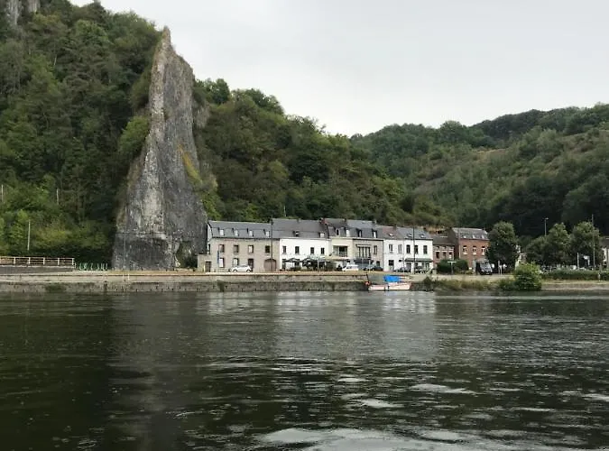 Pensjonat Au Rocher 3*